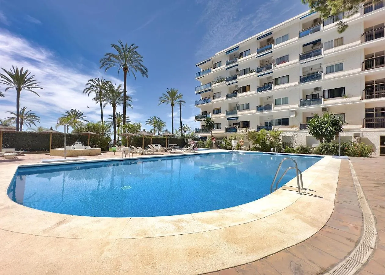 Skol 322 - Completely Renovated Beach Front Apartment Marbella