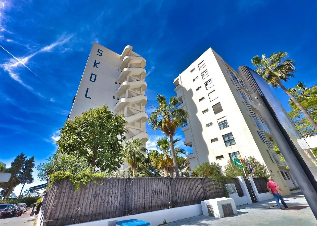 Skol 322 - Completely Renovated Beach Front Apartment Marbella