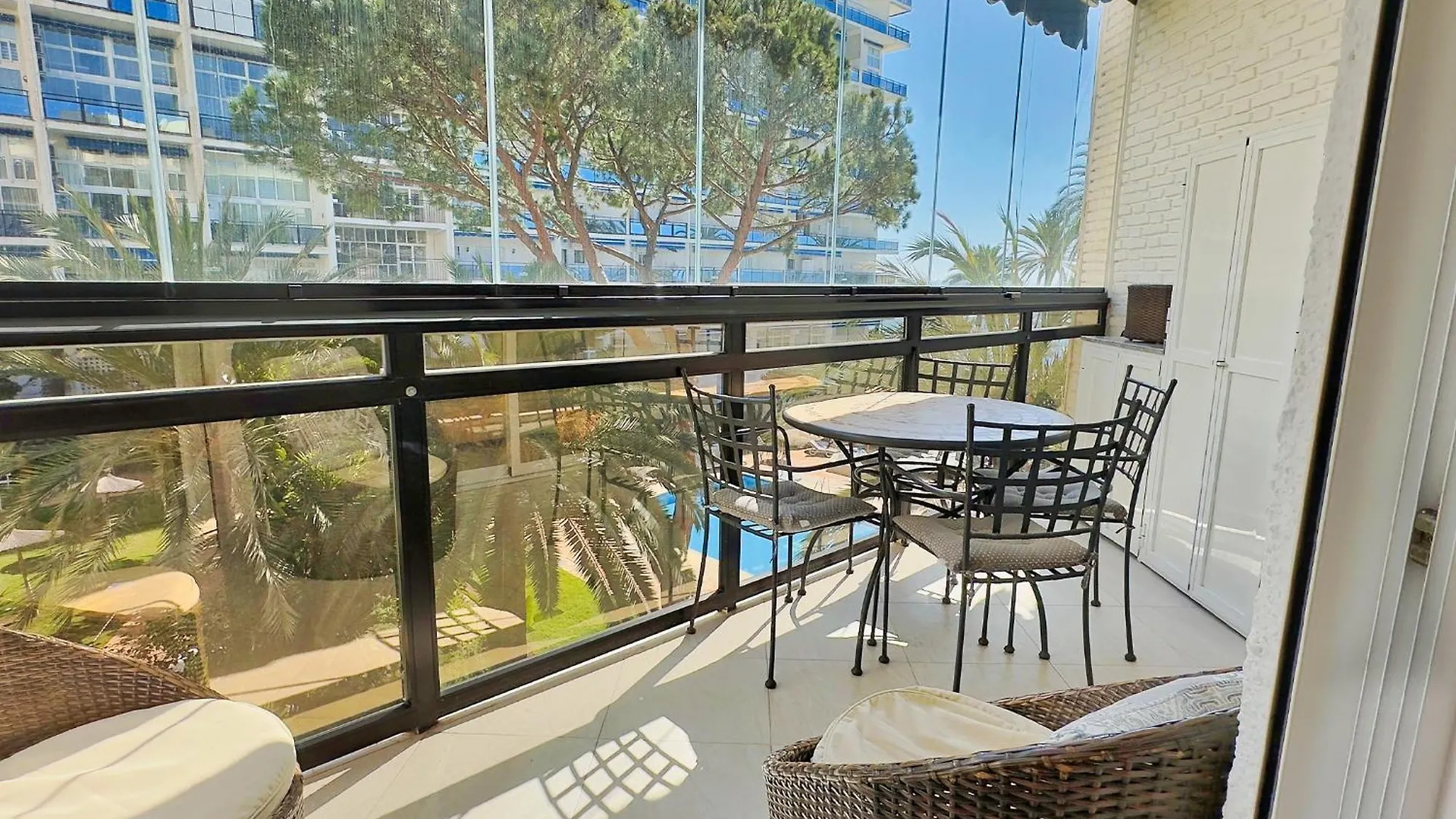 Skol 322 - Completely Renovated Beach Front Apartment Marbella 0*,